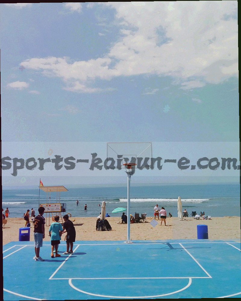 深色面板上的细线网格与沿边缘亮起的青绿光带